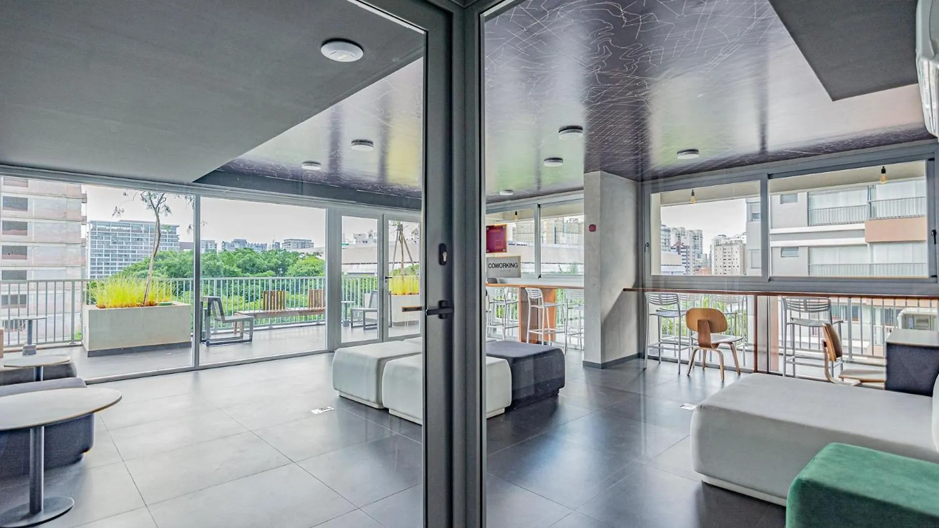 Dom wakacyjny By Dabra House: Studios Completos Em Moema Em Frente Ao Shopping Ibirapuera São Paulo Brazylia