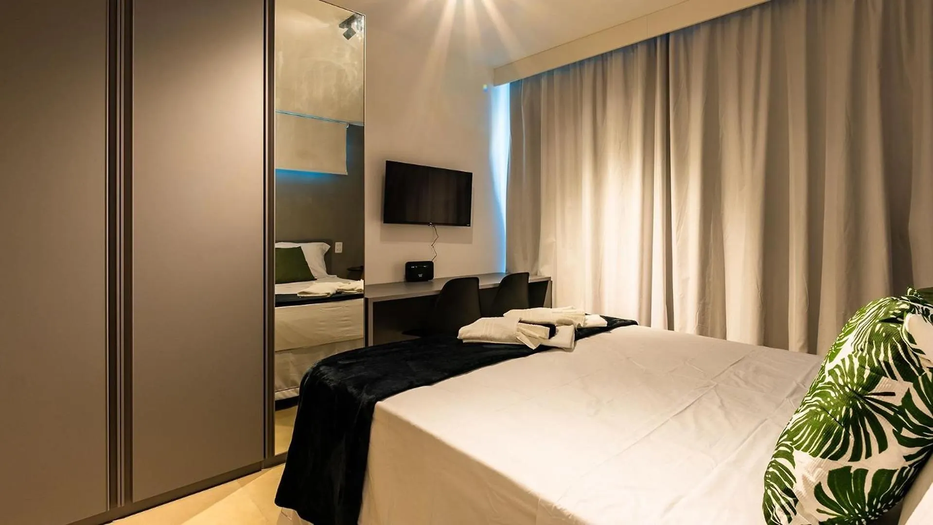 By Dabra House: Studios Completos Em Moema Em Frente Ao Shopping Ibirapuera São Paulo