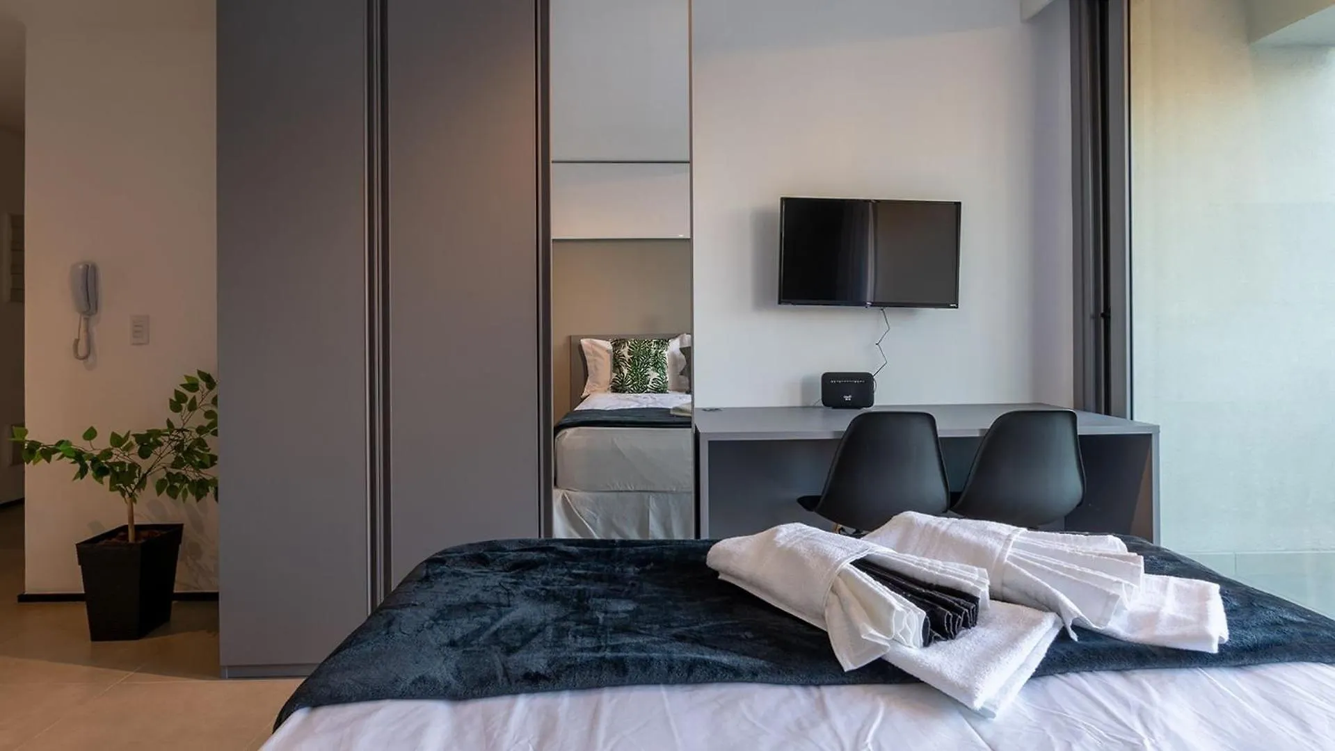 סאו פאולו By Dabra House: Studios Completos Em Moema Em Frente Ao Shopping Ibirapuera בית נופש