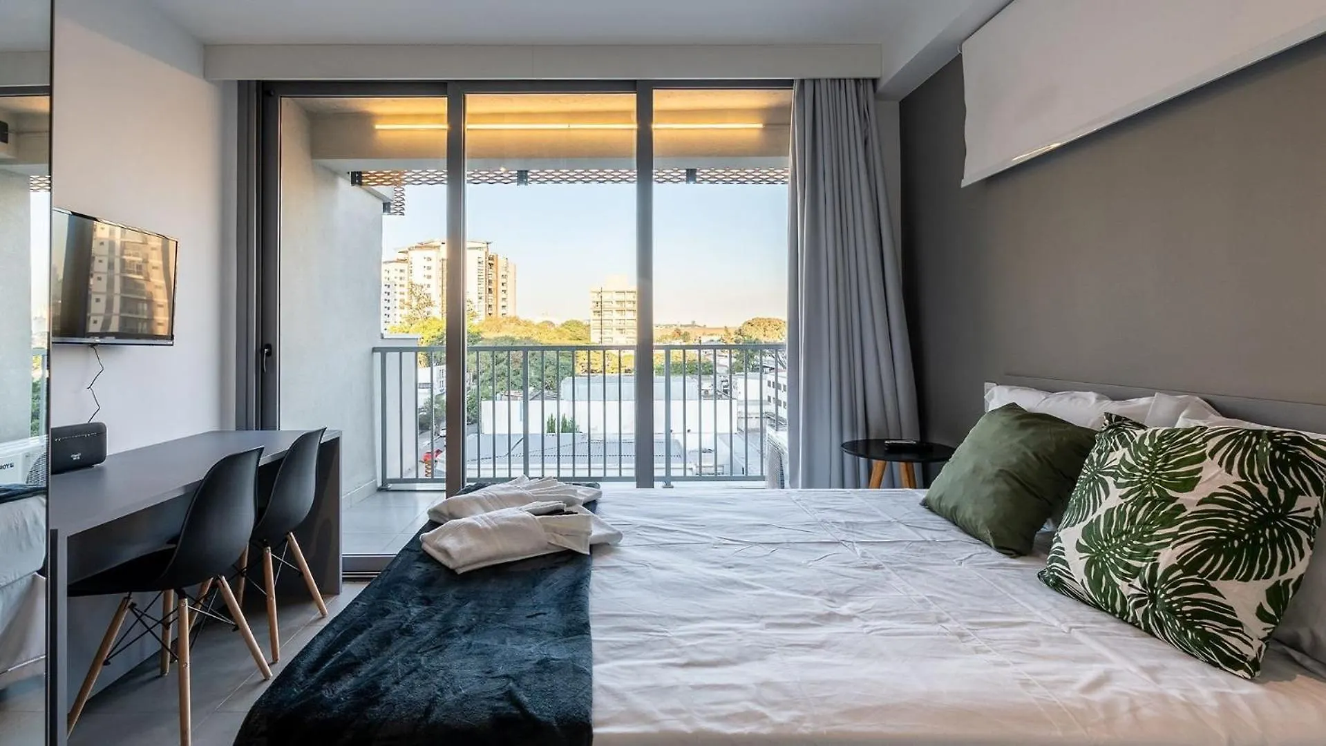 סאו פאולו By Dabra House: Studios Completos Em Moema Em Frente Ao Shopping Ibirapuera