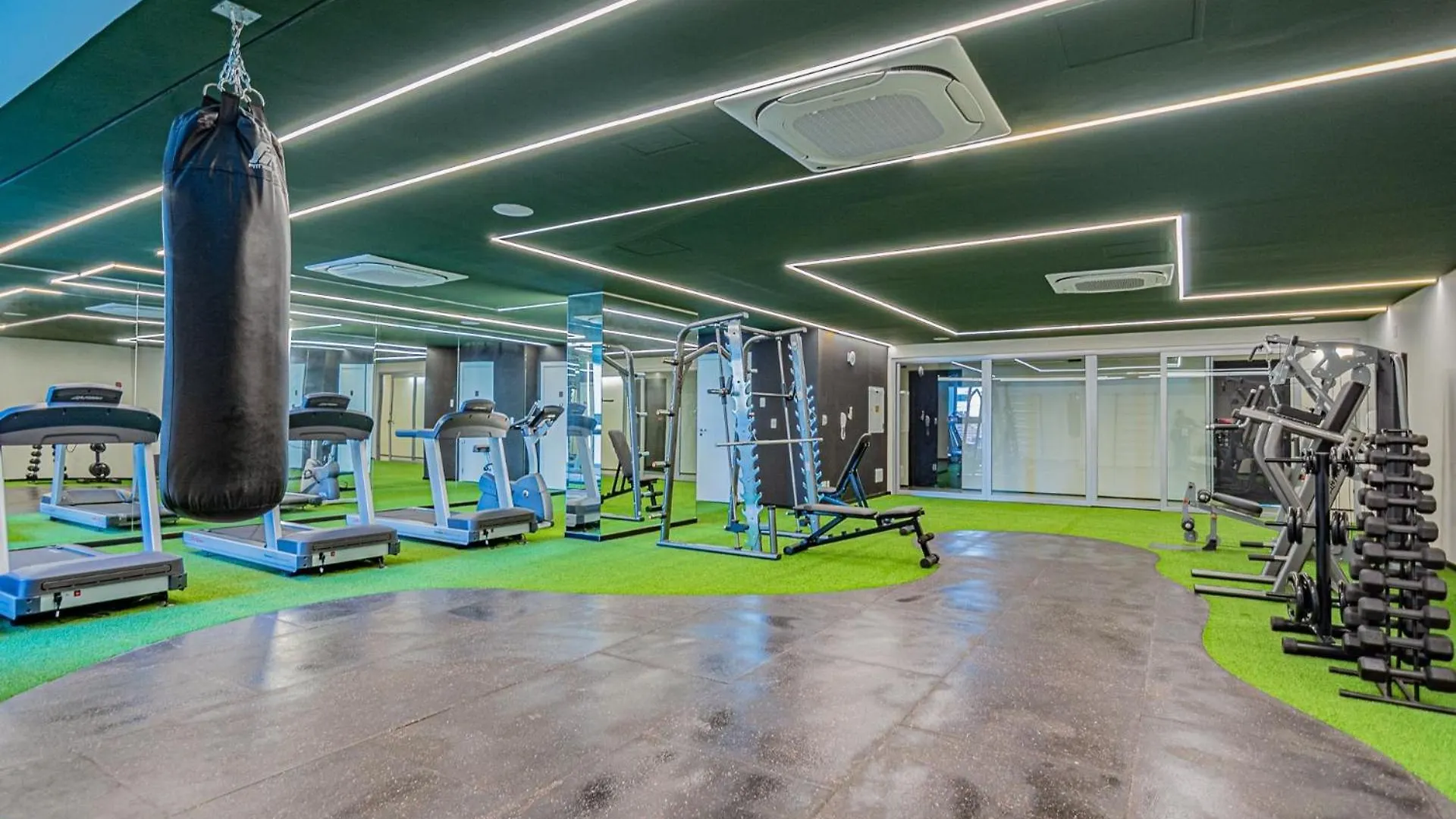 סאו פאולו By Dabra House: Studios Completos Em Moema Em Frente Ao Shopping Ibirapuera בית נופש